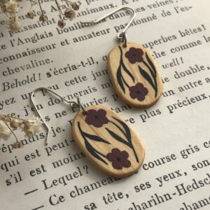 boucles d'oreilles fleurs rouges